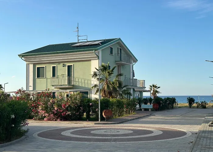 Green House Beach