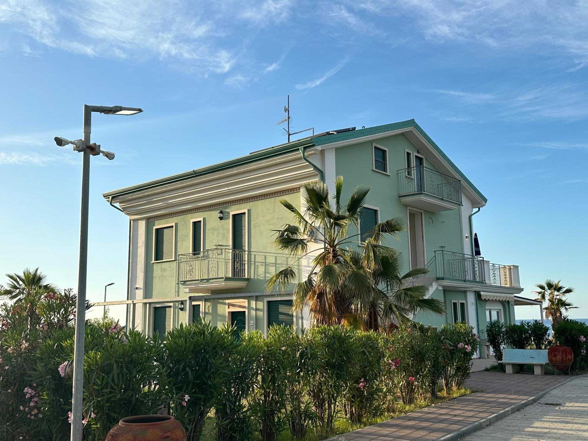 Villa House