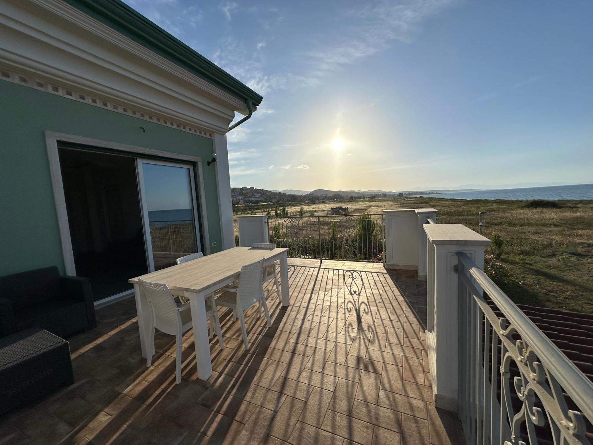 Villa House *